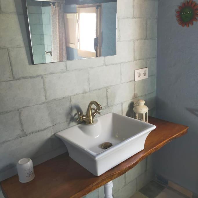 Vivienda Rural La Choza Villa เฮเรซ เด ลาฟรอนเตรา ภายนอก รูปภาพ